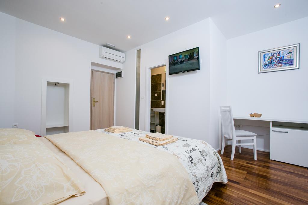 Guesthouse Old Mulberry Split Habitación foto
